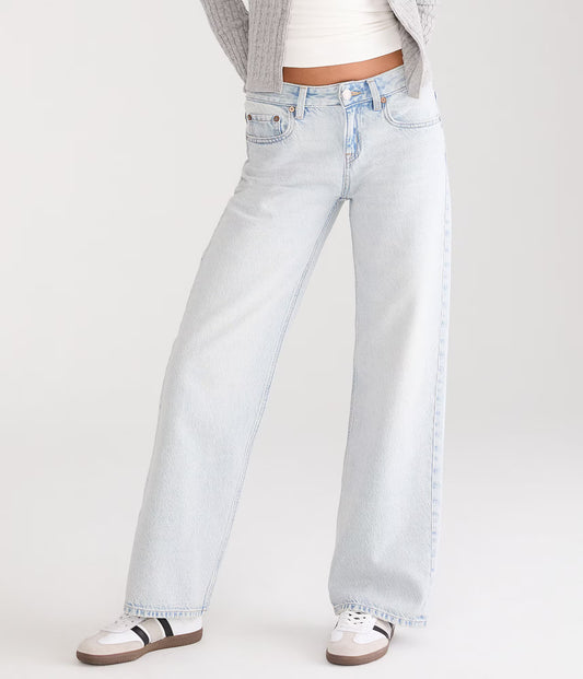 Aeropostale Low-Rise Baggy Wide Leg Star Pocket Jean